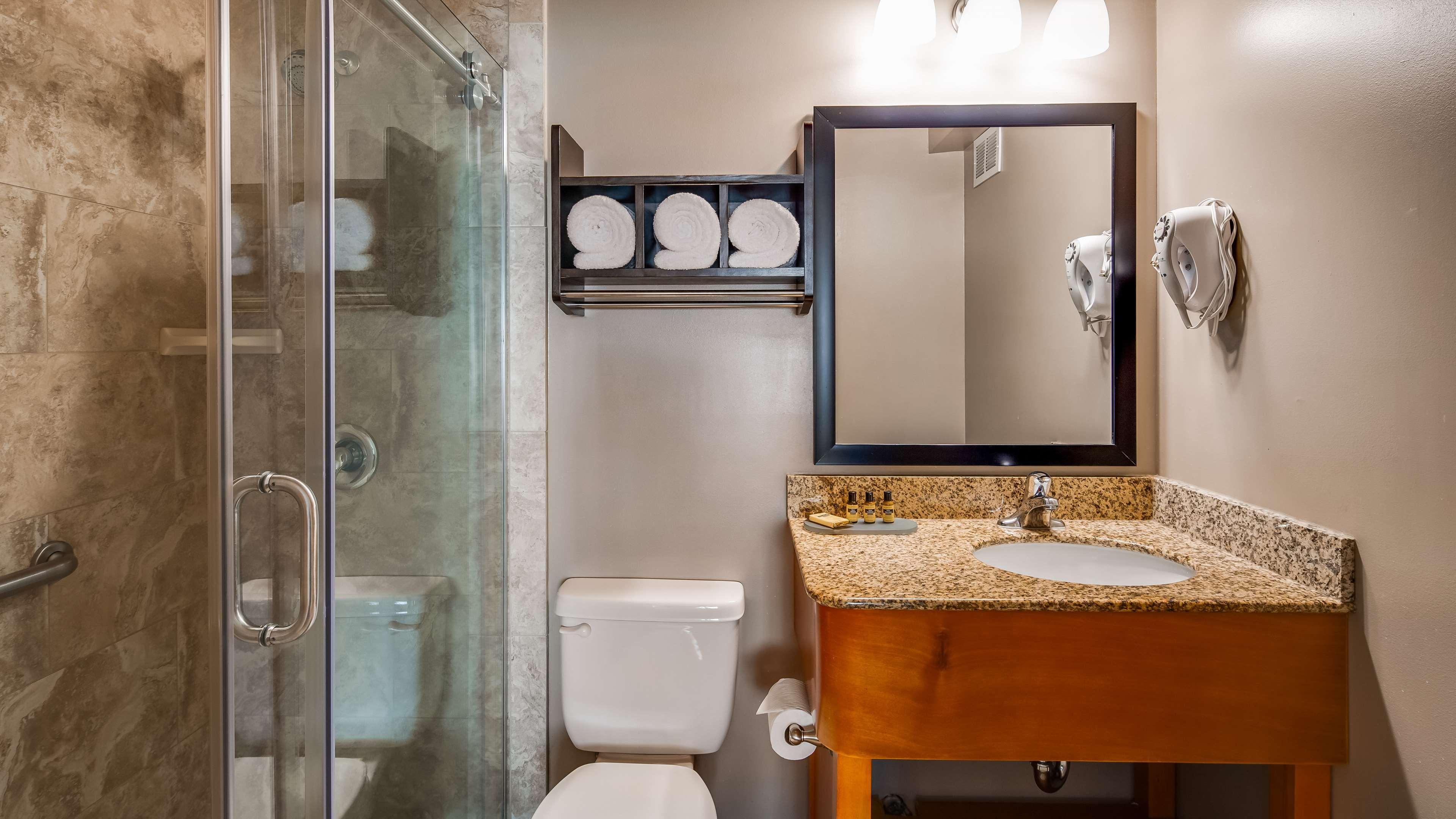 Best Western Plus Hyde Park Chicago Hotel Exterior photo